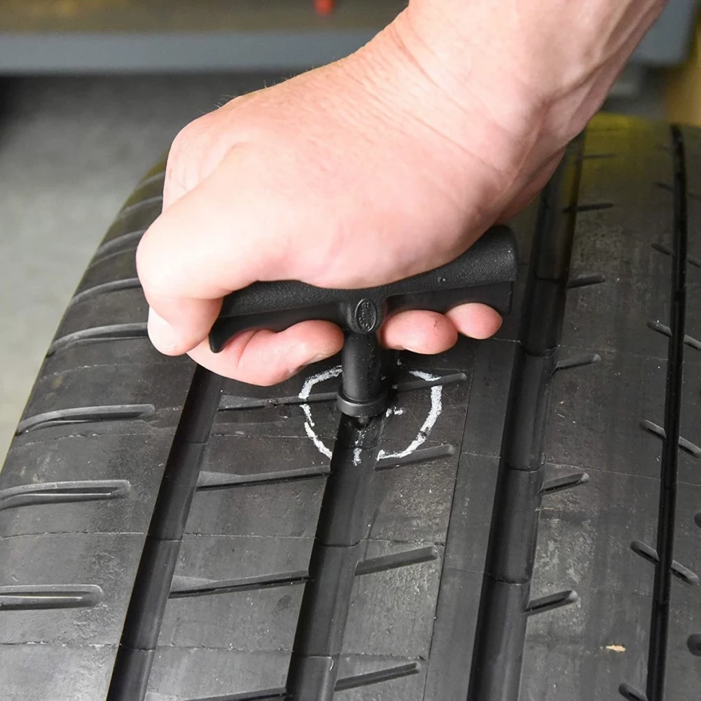 Ремонтный набор для бескамерных покрышек Slime Tire Plug Kit