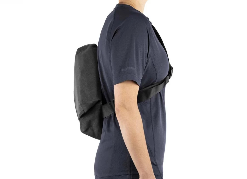 Сумка Apidura City Messenger