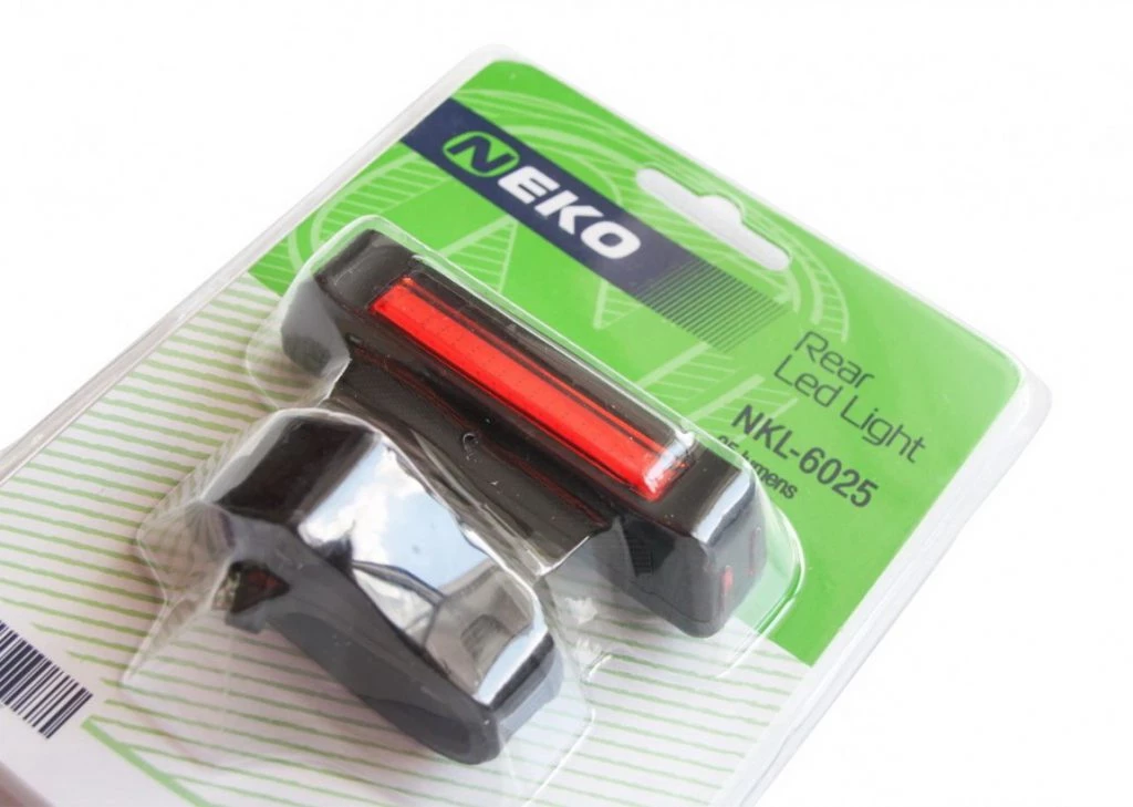Мигалка задняя NEKO NKL-6025 зарядка USB 65 люмен