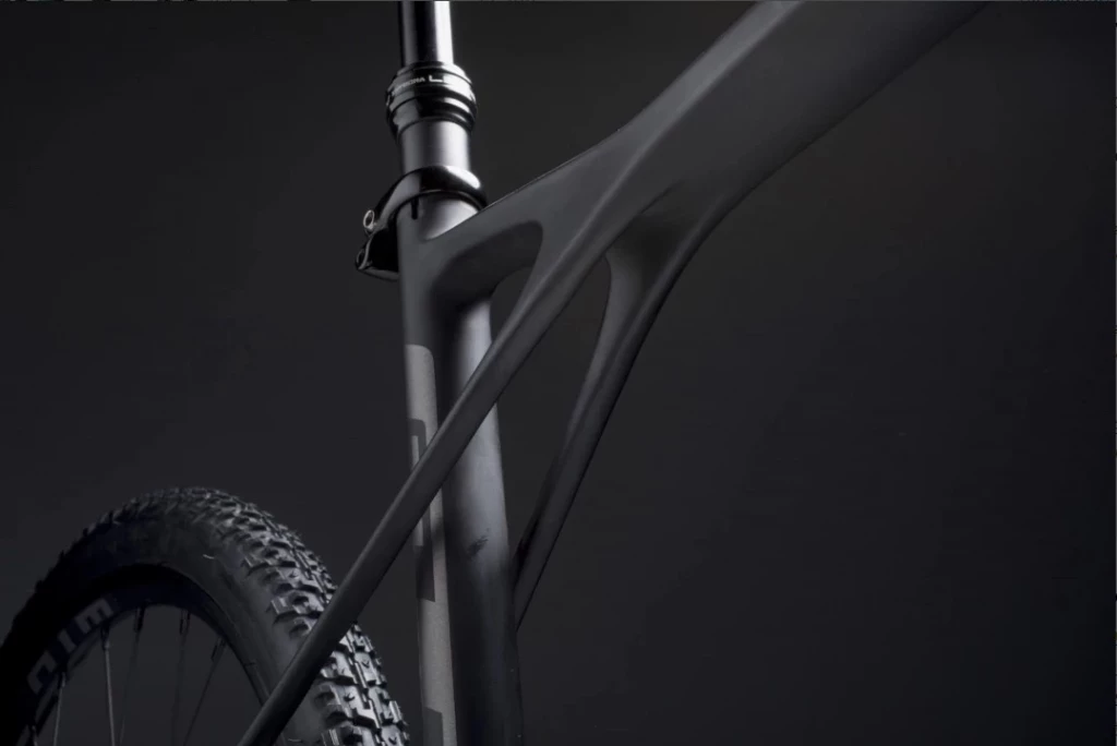 Велосипед 28" GT Grade Expert JDE