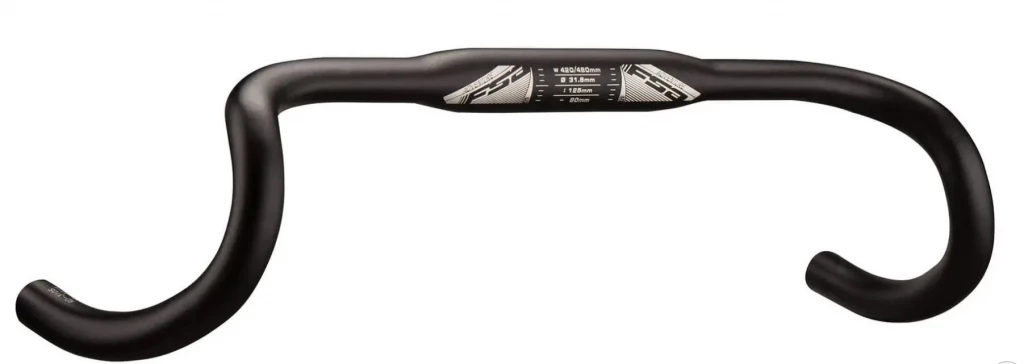 Руль FSA ADVENTURE COMPACT 440мм, Ø31,8мм, 125мм drop, 80мм reach, черный, HBA-70-93