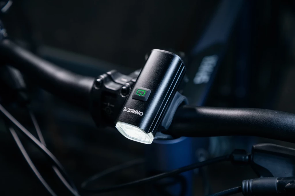Велосипедна фара ONRIDE Burst (400 lm, 1200 mAh, Type-C), 6936116101991