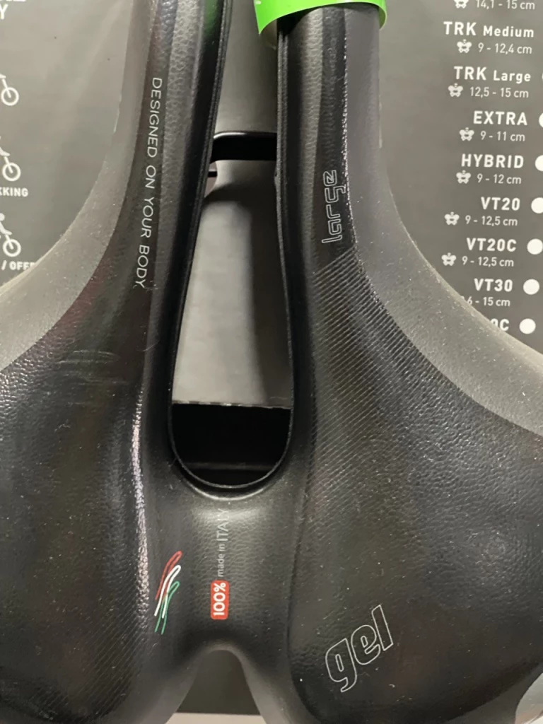 Седло Selle SMP TRK MARTIN TOURING LARGE GEL Черное